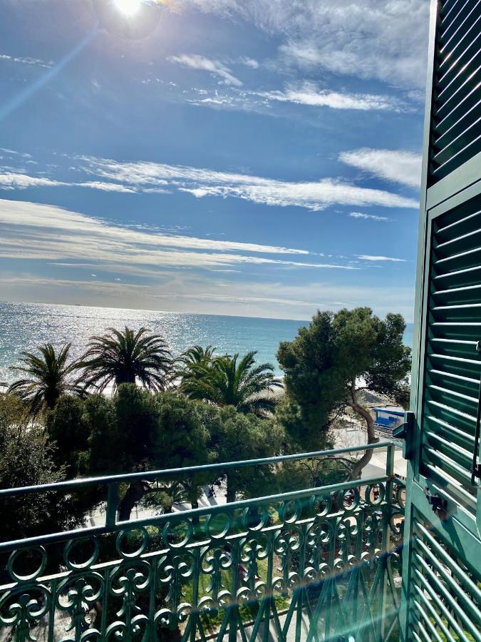 Hotel Alba Chiara Finale Ligure Exterior photo