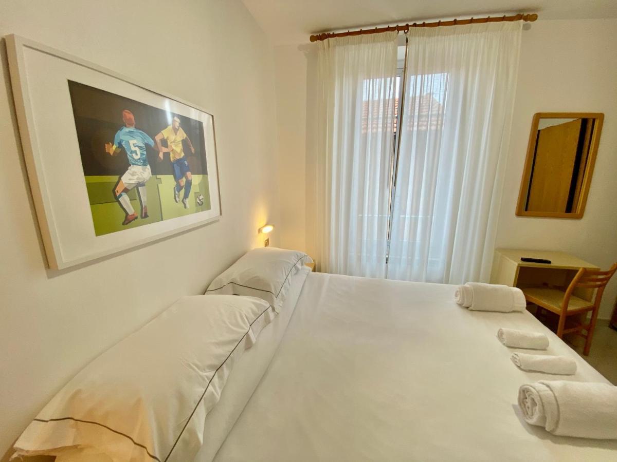 Hotel Alba Chiara Finale Ligure Exterior photo